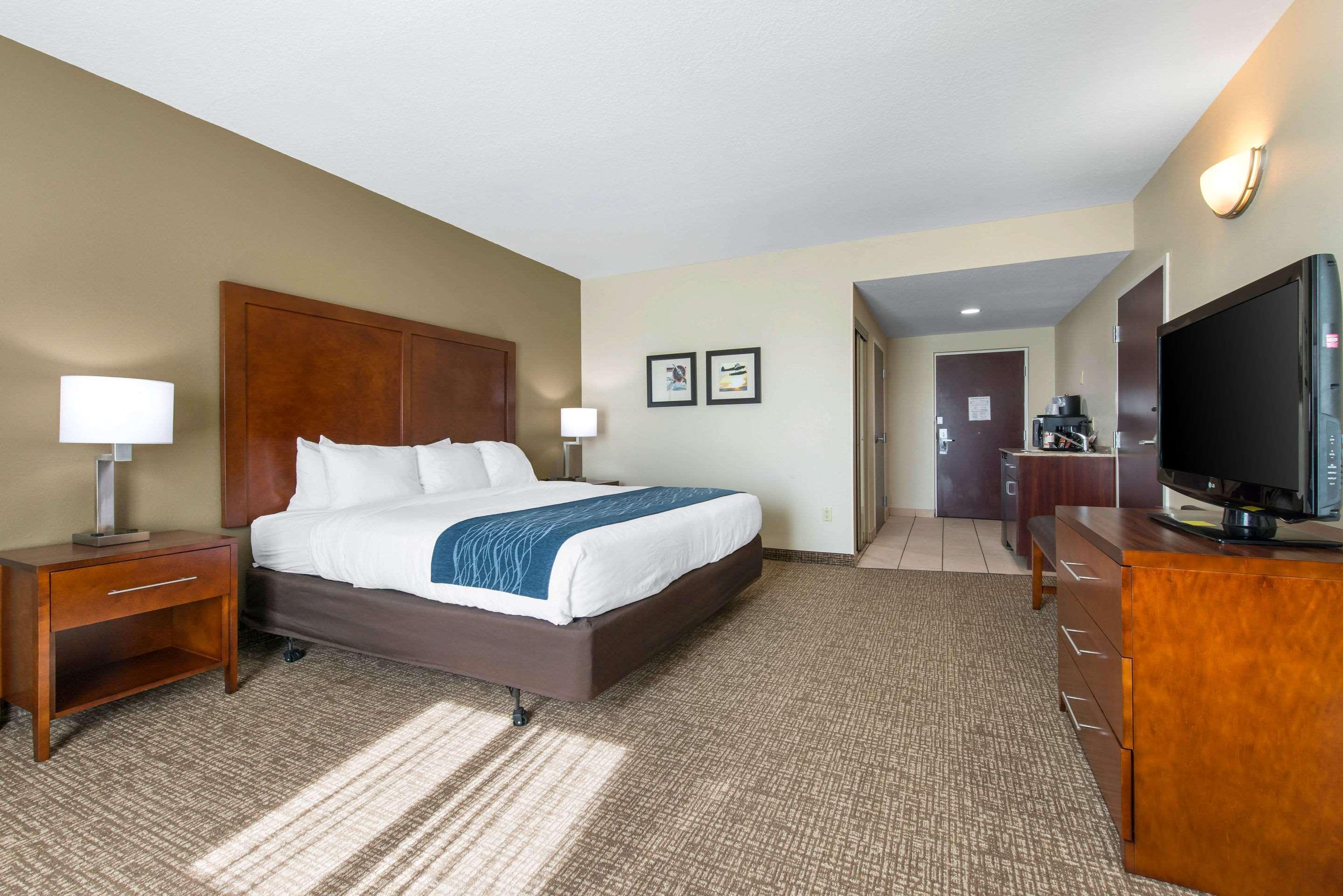 Comfort Inn & Suites Tavares North Exterior photo
