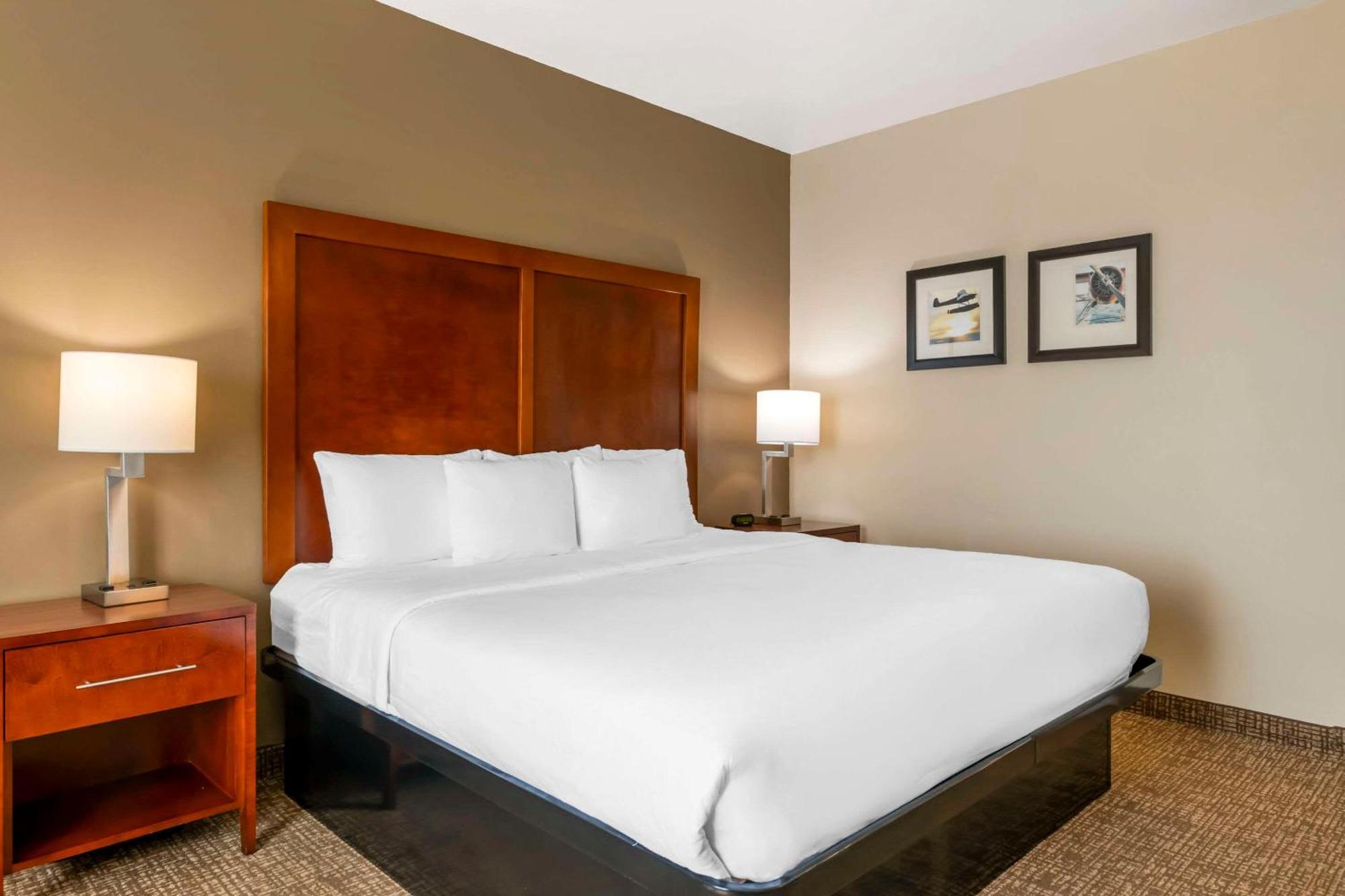 Comfort Inn & Suites Tavares North Exterior photo